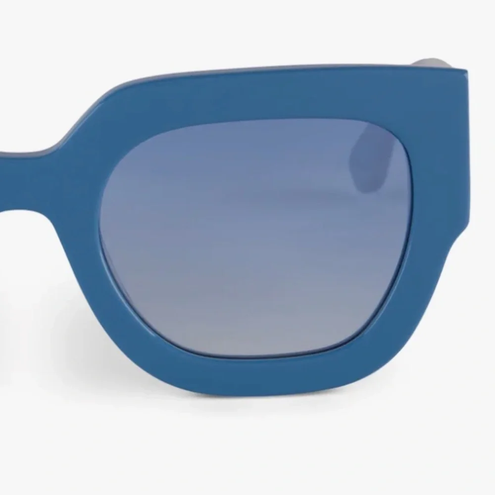 Diff eyewear denim blue sunglasses Maren Python NE